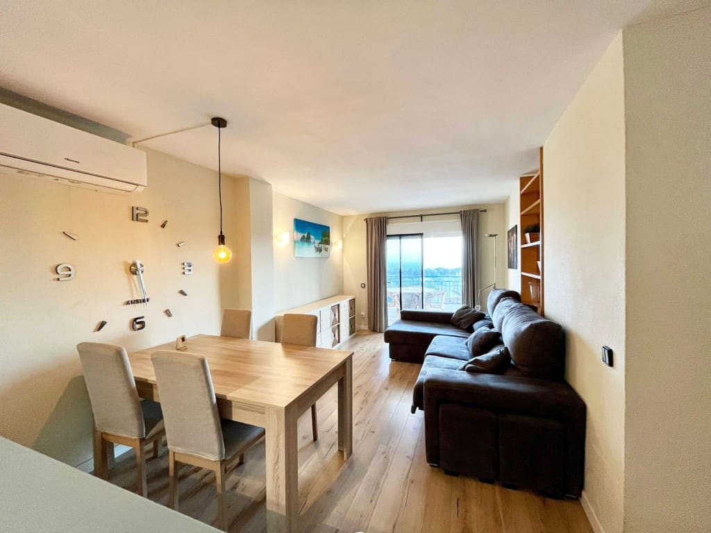 2 bedroom Penthouse for rent in Palma de Mallorca - € 1,800 (Ref: 9564323)