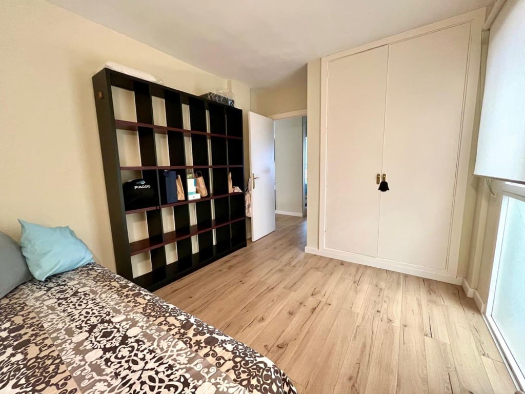 2 bedroom Penthouse for rent in Palma de Mallorca - € 1,800 (Ref: 9564323)