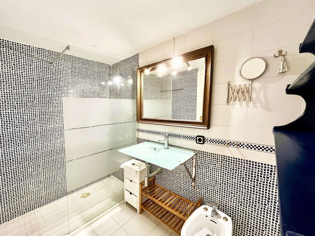 2 bedroom Penthouse for rent in Palma de Mallorca - € 1,800 (Ref: 9564323)