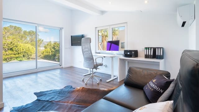 5 slaapkamer Villa te koop in Cala Vinyes / Cala Vinyas / Cala Viñas, Calvià met zwembad - € 2.595.000 (Ref: 9573973)