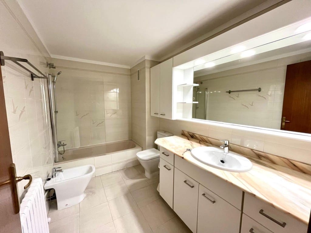 4 slaapkamer Penthouse te huur in Palma de Mallorca met zwembad - € 3.000 (Ref: 9604581)