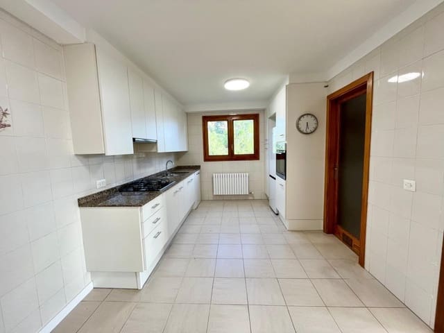 4 slaapkamer Penthouse te huur in La Bonanova, Palma de Mallorca met zwembad - € 3.000 (Ref: 9604581)