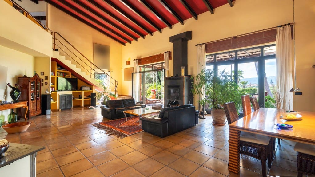 4 bedroom Finca/Country House for sale in Biniali with pool - € 1,395,000 (Ref: 9636450)