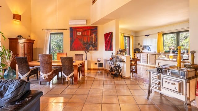 4 bedroom Finca/Country House for sale in Biniali, Sencelles with pool - € 1,395,000 (Ref: 9636450)