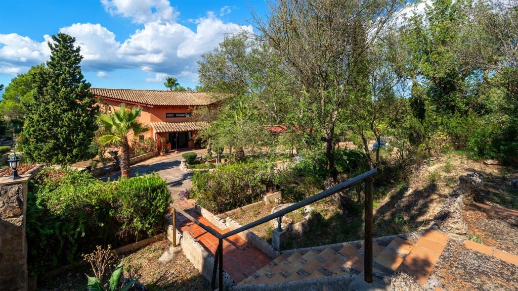 4 bedroom Finca/Country House for sale in Biniali with pool - € 1,395,000 (Ref: 9636450)