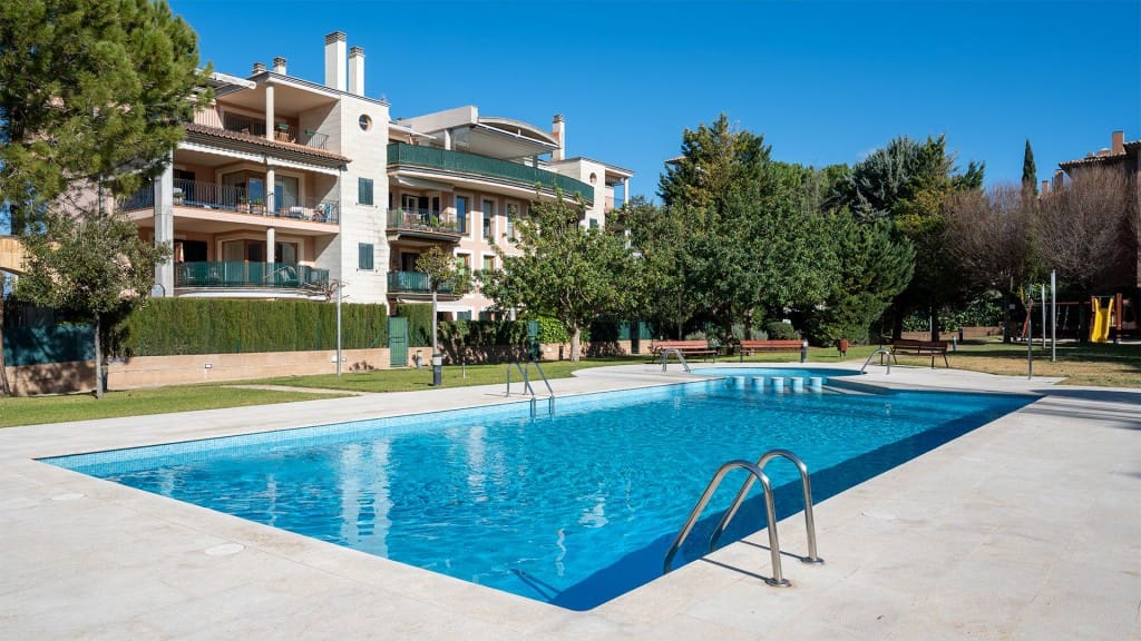 4 sypialnia Penthouse do wynajęcia w Palma de Mallorca z basenem - 3 500 € (Ref: 9658333)