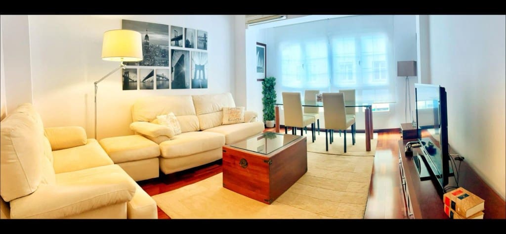 2 bedroom Apartment for rent in Palma de Mallorca - € 2,500 (Ref: 9686009)