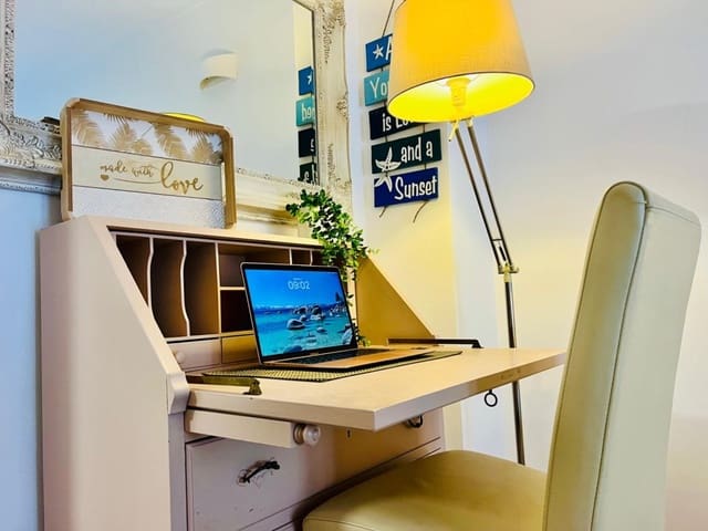 2 bedroom Apartment for rent in Palma de Mallorca - € 2,500 (Ref: 9686009)