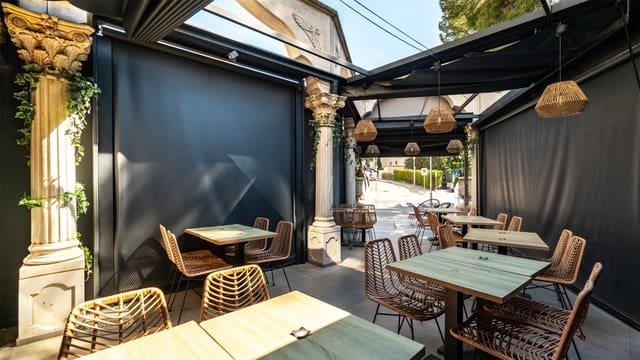 Comercial para venda em Palmanova, Calvià - 145 000 € (Ref: 9686010)