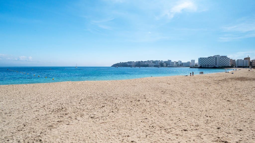 Comercial para venda em Palmanova - 145 000 € (Ref: 9686010)