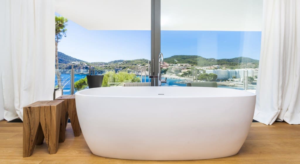 9 sypialnia Willa na sprzedaż w Es Camp De Mar / El Camp De Mar z basenem garażem - 15 000 000 € (Ref: 9690032)