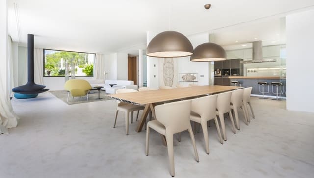 9 sypialnia Willa na sprzedaż w Es Camp De Mar / El Camp De Mar, Andratx z basenem garażem - 15 000 000 € (Ref: 9690032)