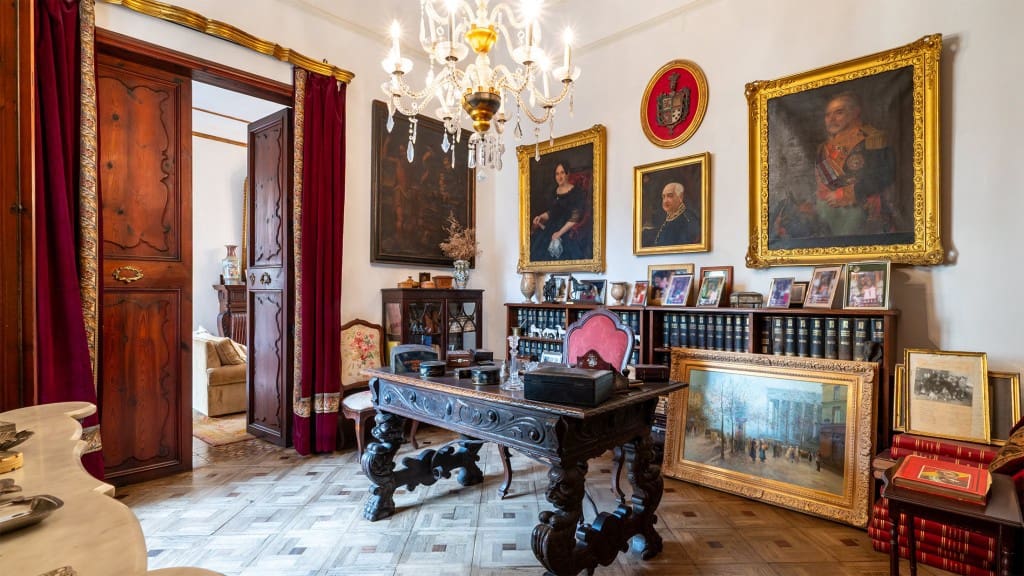 8 bedroom Hotel for sale in Palma de Mallorca - € 8,500,000 (Ref: 9714509)