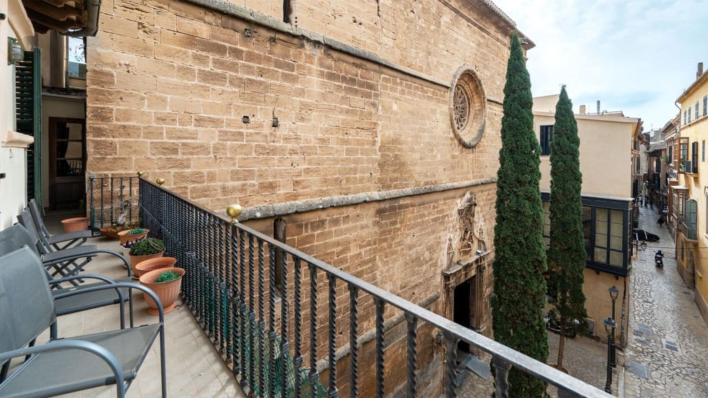 8 bedroom Hotel for sale in Palma de Mallorca - € 8,500,000 (Ref: 9714509)