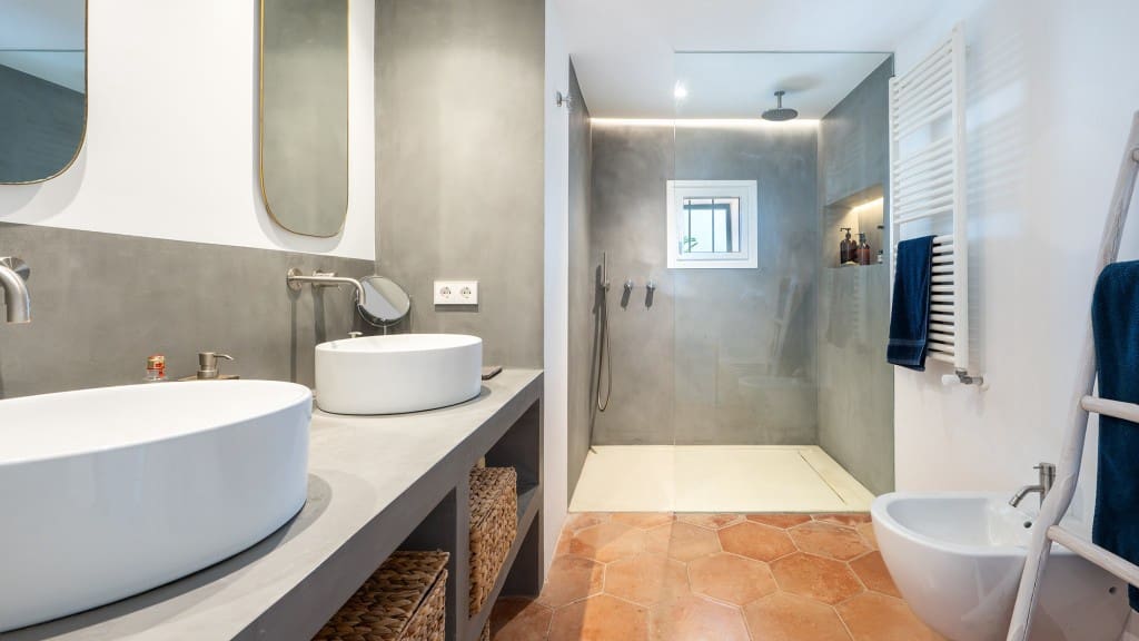 6 bedroom Villa for rent in Santa Maria del Cami with pool - € 30,400 (Ref: 9719489)