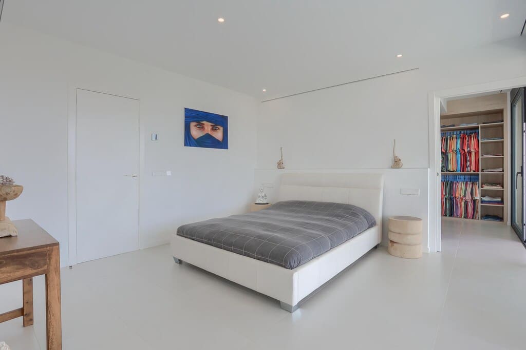 5 bedroom Villa for sale in Puig de Ros with pool - € 3,600,000 (Ref: 9726347)