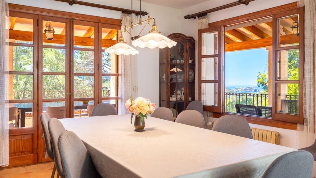 5 bedroom Villa for sale in Andratx with pool - € 3,500,000 (Ref: 9788205)