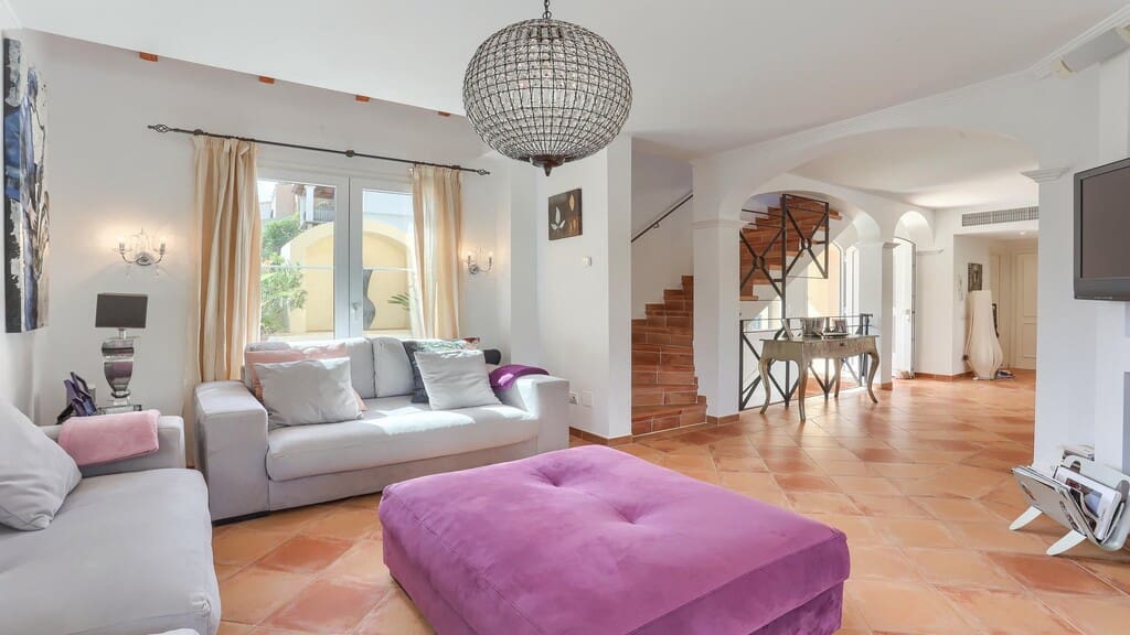 4 soveværelse Semi-Rækkehus til salg i Es Camp De Mar / El Camp De Mar med swimmingpool - € 1.285.000 (Ref: 9788206)