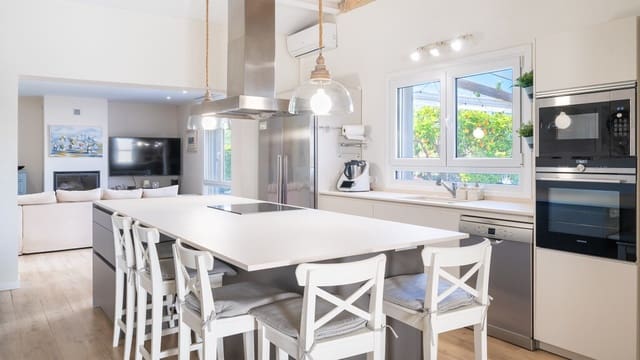 Chalet de 5 habitaciones en Son Sardina, Palma de Mallorca en venta con piscina - 2.400.000 € (Ref: 9790786)