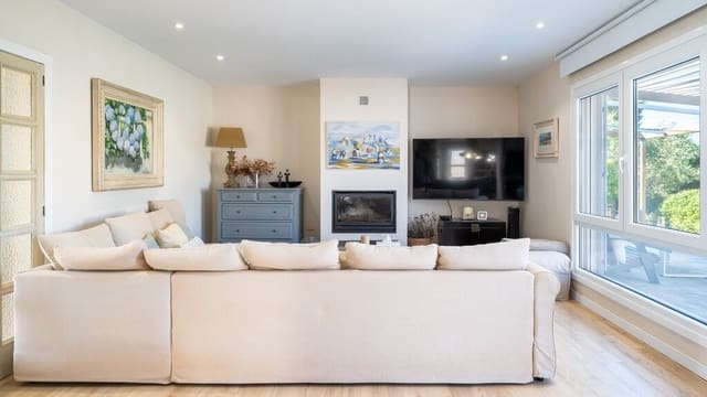 Chalet de 5 habitaciones en Son Sardina, Palma de Mallorca en venta con piscina - 2.400.000 € (Ref: 9790786)