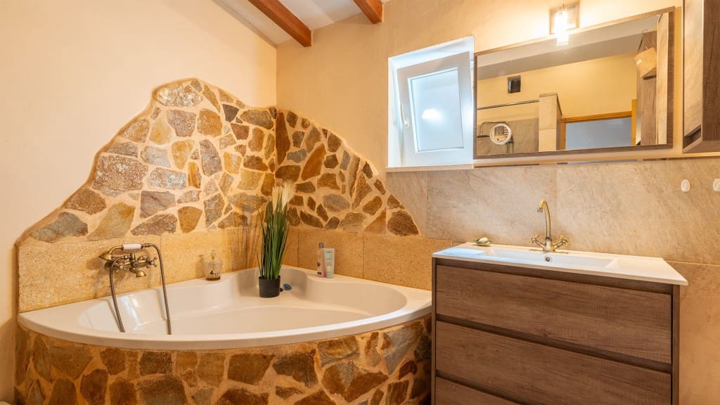 3 makuuhuone Maalaistalo myytävänä paikassa Sant Llorenc des Cardassar mukana uima-altaan - 1 849 000 € (Ref: 9806242)