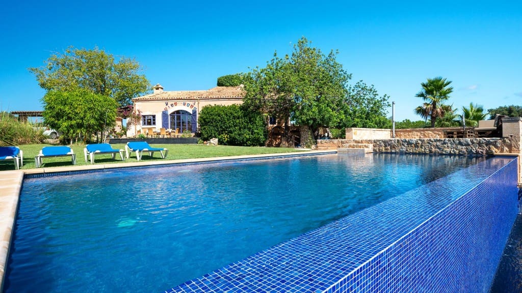 3 makuuhuone Maalaistalo myytävänä paikassa Sant Llorenc des Cardassar mukana uima-altaan - 1 849 000 € (Ref: 9806242)