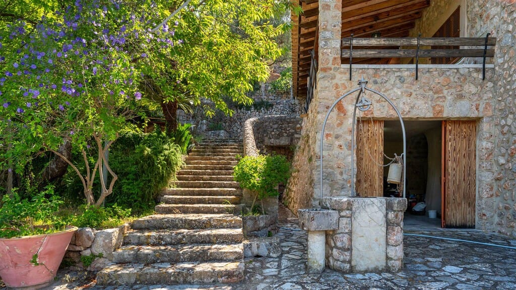 6 bedroom Finca/Country House for sale in Soller - € 4,500,000 (Ref: 9817807)