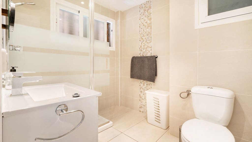 2 quarto Apartamento para venda em Puerto Portals com piscina - 695 000 € (Ref: 9824697)