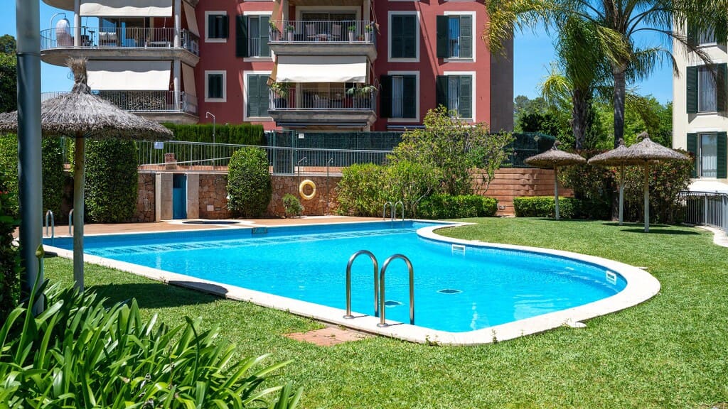 3 bedroom Apartment for sale in Palma de Mallorca with pool - € 890,000 (Ref: 9861649)