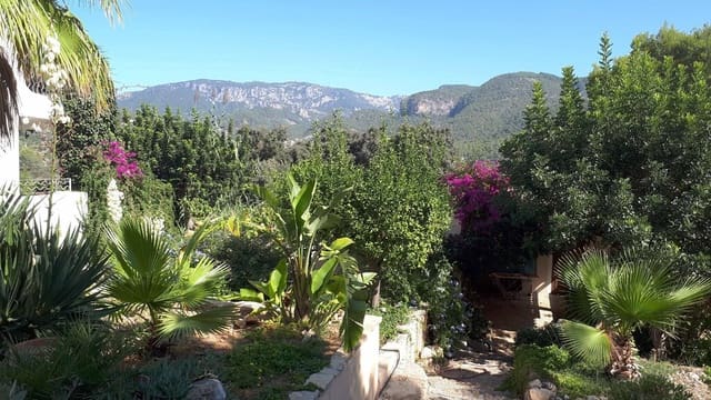 3 chambre Finca/Maison de Campagne à vendre à Bunyola avec piscine - 1 890 000 € (Ref: 9912700)
