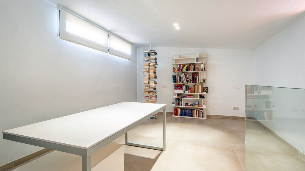 5 slaapkamer Villa te koop in Palma de Mallorca met zwembad - € 1.395.000 (Ref: 9920032)