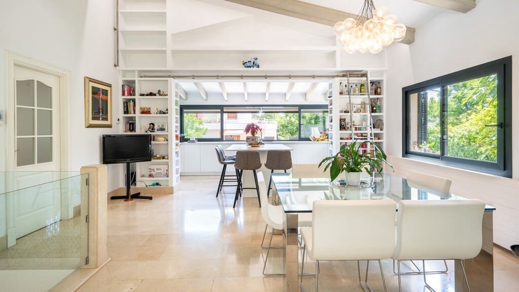 5 slaapkamer Villa te koop in Palma de Mallorca met zwembad - € 1.395.000 (Ref: 9920032)
