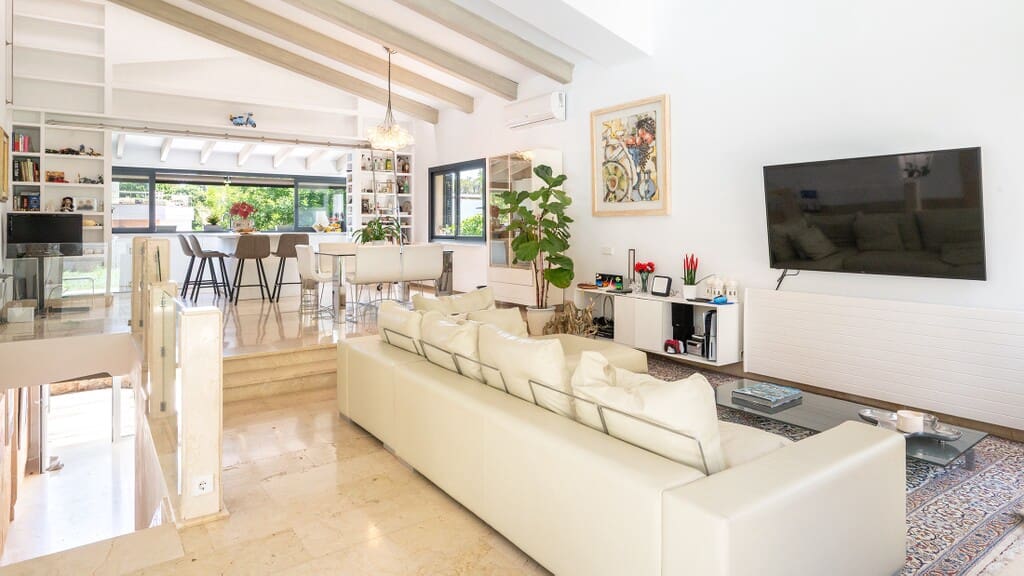 5 slaapkamer Villa te koop in Palma de Mallorca met zwembad - € 1.395.000 (Ref: 9920032)