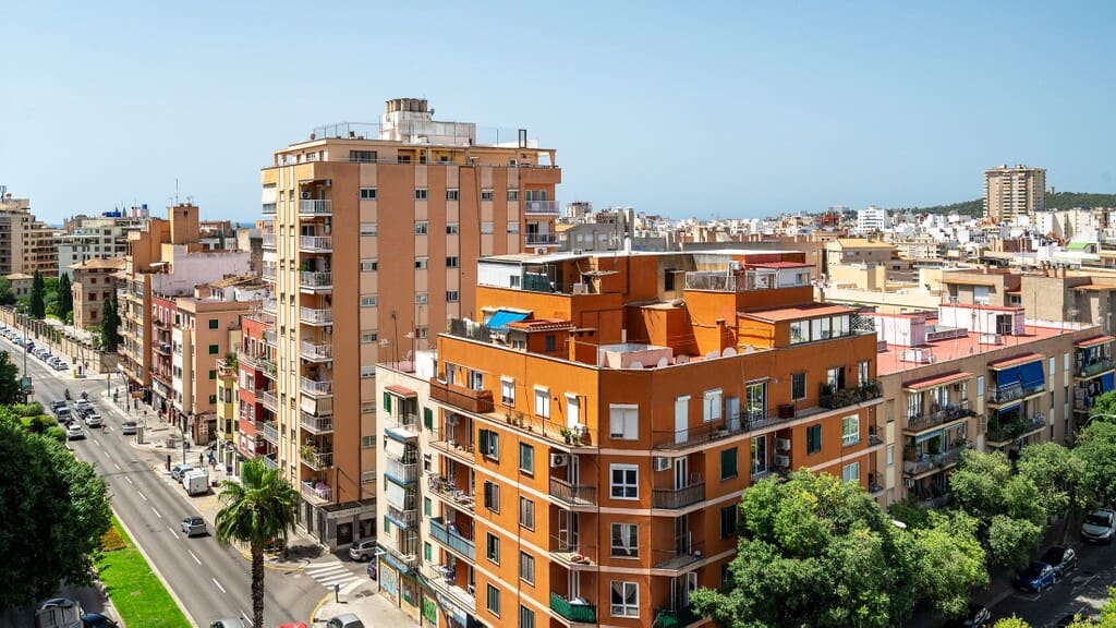 3 bedroom Apartment for sale in Palma de Mallorca - € 490,000 (Ref: 9928919)