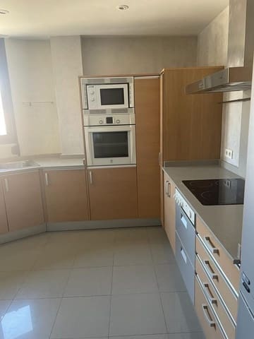 3 makuuhuone Kattohuoneisto vuokrattavana paikassa Son Armadans, Palma de Mallorca mukana uima-altaan 
autotalli - 3 200 € (Ref: 9933690)