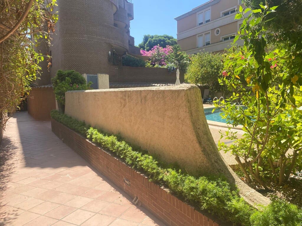 3 makuuhuone Kattohuoneisto vuokrattavana paikassa Palma de Mallorca mukana uima-altaan 
autotalli - 3 200 € (Ref: 9933690)