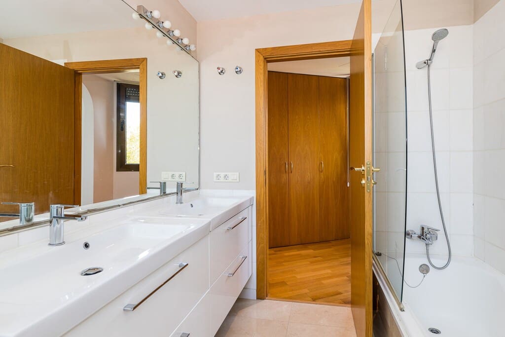 3 bedroom Penthouse for rent in Palma de Mallorca with pool garage - € 2,700 (Ref: 9933690)