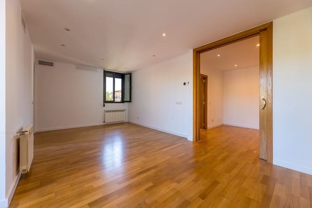 3 bedroom Penthouse for rent in Son Armadans, Palma de Mallorca with pool garage - € 2,900 (Ref: 9933690)