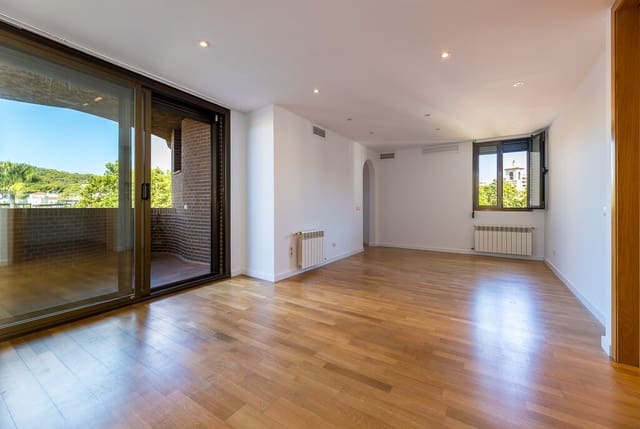 3 bedroom Penthouse for rent in Son Armadans, Palma de Mallorca with pool garage - € 2,900 (Ref: 9933690)