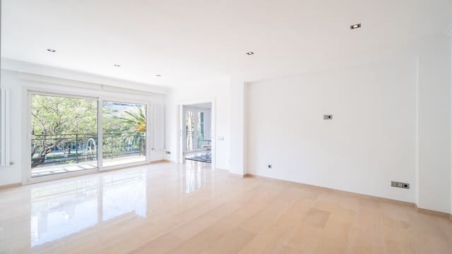 4 quarto Apartamento para arrendar em Palma de Mallorca com garagem - 4 000 € (Ref: 9937635)