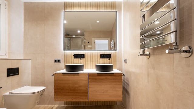 4 quarto Apartamento para arrendar em Palma de Mallorca com garagem - 4 000 € (Ref: 9937635)
