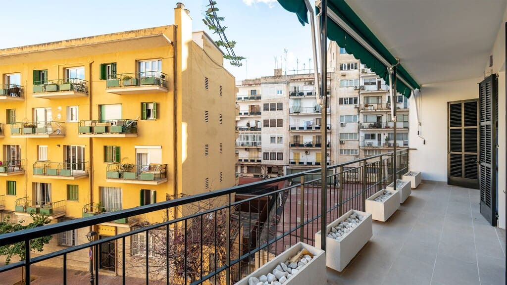 4 quarto Apartamento para arrendar em Palma de Mallorca com garagem - 4 000 € (Ref: 9937635)