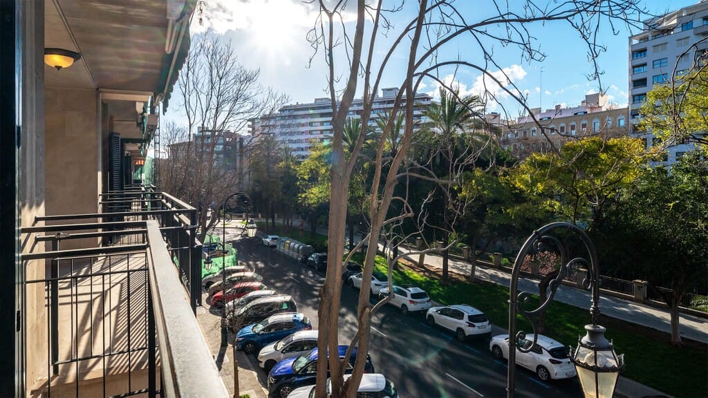 4 quarto Apartamento para arrendar em Palma de Mallorca com garagem - 4 000 € (Ref: 9937635)