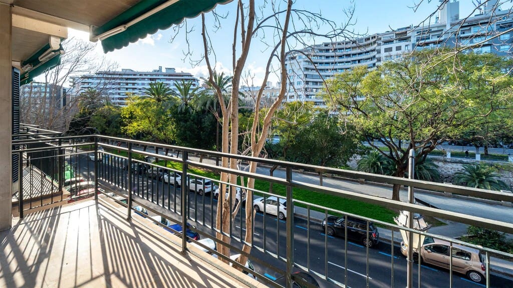 4 quarto Apartamento para arrendar em Palma de Mallorca com garagem - 4 000 € (Ref: 9937635)