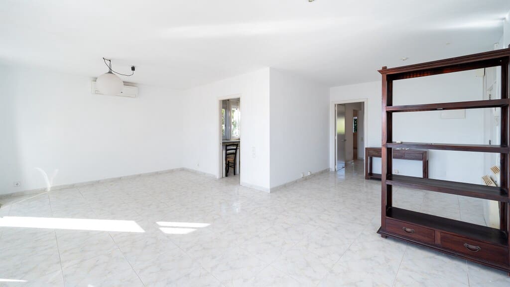 2 bedroom Apartment for rent in Palma de Mallorca - € 2,100 (Ref: 9952045)