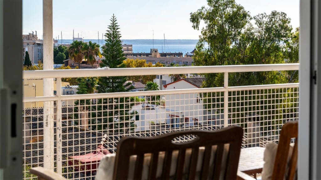 2 bedroom Apartment for rent in Palma de Mallorca - € 2,100 (Ref: 9952045)