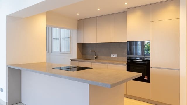 2 soverom Leilighet til salgs i Puerto Portals, Calvià - € 1 050 000 (Ref: 9957575)