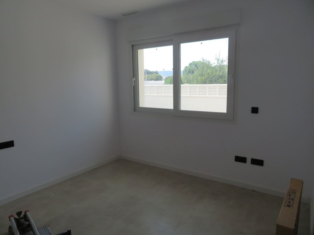 3 bedroom Villa for sale in Els Poblets with pool garage - € 590,000 (Ref: 10030967)