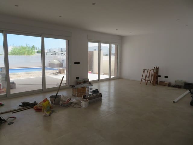 3 bedroom Villa for sale in Els Poblets with pool garage - € 590,000 (Ref: 10030967)