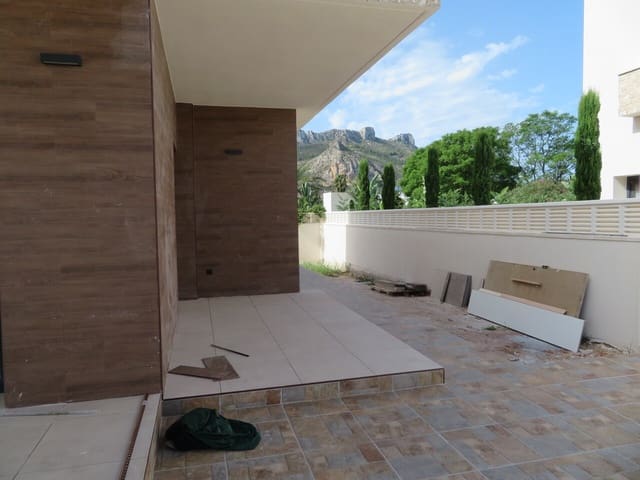 3 bedroom Villa for sale in Els Poblets with pool garage - € 590,000 (Ref: 10030967)